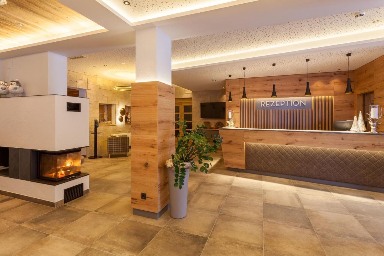 Hotel Luggi Galtuer Exterior photo